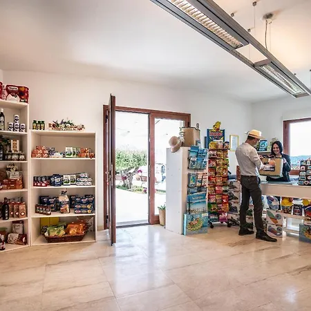 Grande Baia & 4* 圣特奥多罗