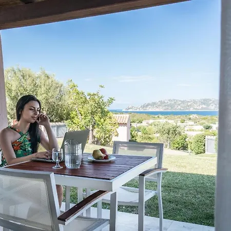 Otel Grande Baia & San Teodoro (Sardinia)
