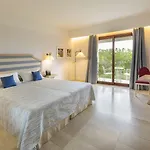 Grande Baia & 4* San Teodoro (Sardinia)