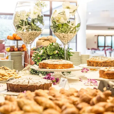 Grande Baia & Hotel San Teodoro (Sardinia)