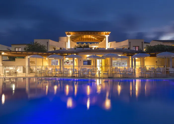 מלון Grande Baia & סאן תאודורו