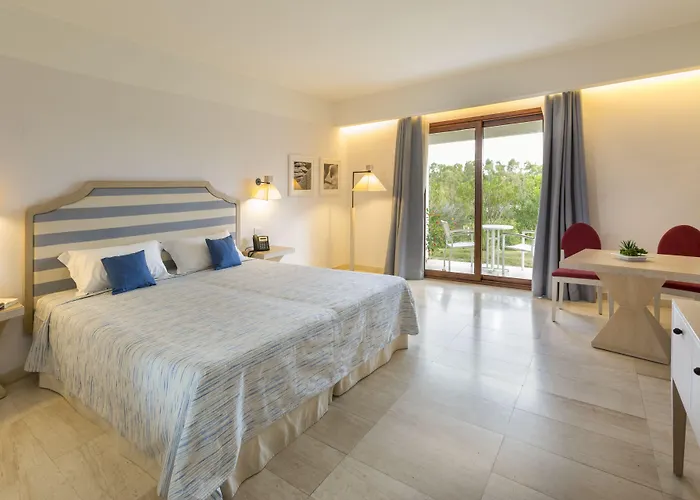 Grande Baia & 4* סאן תאודורו