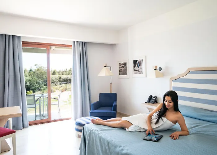 מלון Grande Baia & 4*